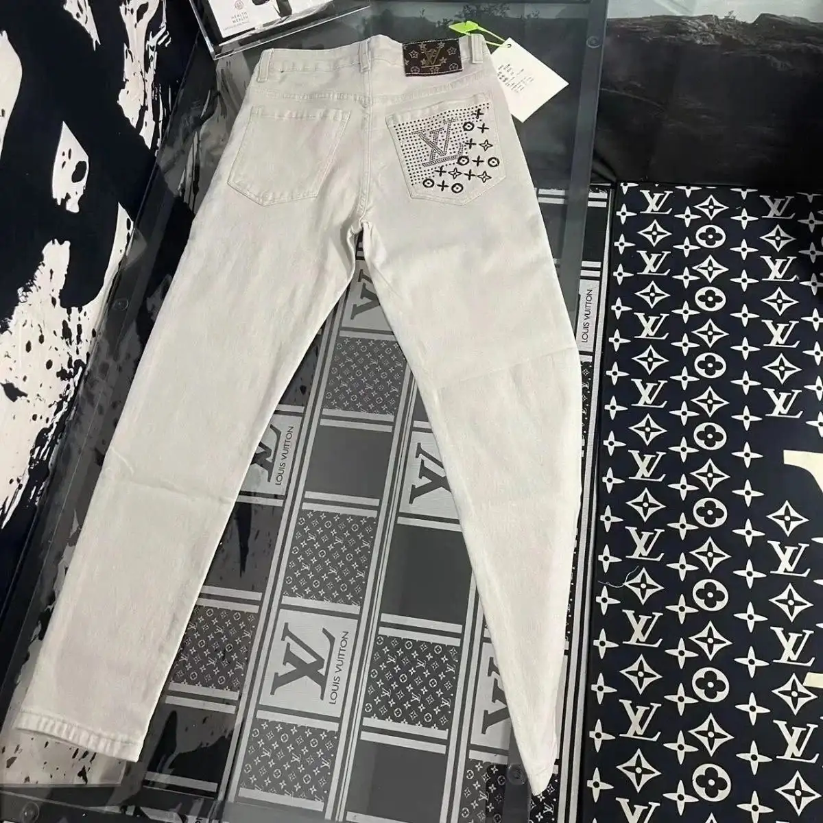 Louis Vuitton Jeans 3